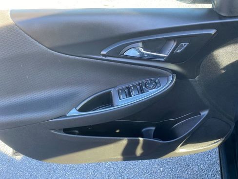 Used 2018 Chevrolet Malibu LS image 11