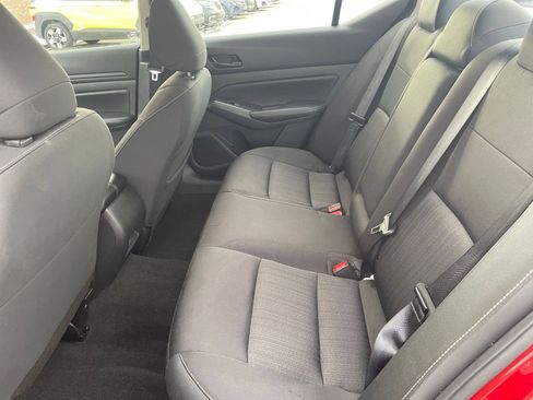 Used 2025 Nissan Altima 2.5 SV image 24