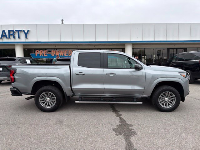 Used 2024 Chevrolet Colorado LT w/ LT Convenience Package II RWD image 2