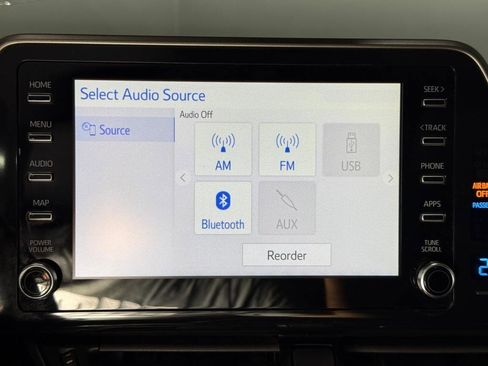 Used 2019 Toyota C-HR XLE FWD image 26