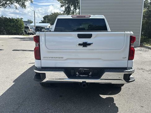 Used 2023 Chevrolet Silverado 1500 LT RWD image 5