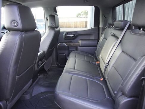 Used 2019 Chevrolet Silverado 1500 LT Trail Boss AWD/4WD image 12