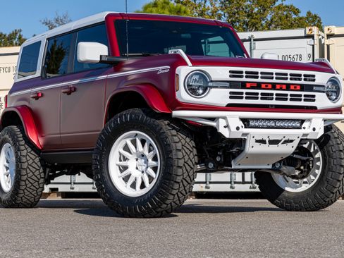 New 2025 Ford Bronco Heritage Edition AWD/4WD image 3
