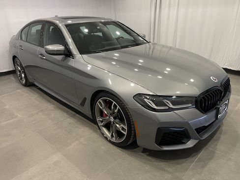 Used 2023 BMW M550i xDrive M550i xDrive w/ Executive Package image 3