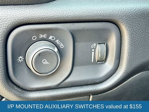 Used 2024 RAM 3500 Tradesman w/ Chrome Appearance Group image 12