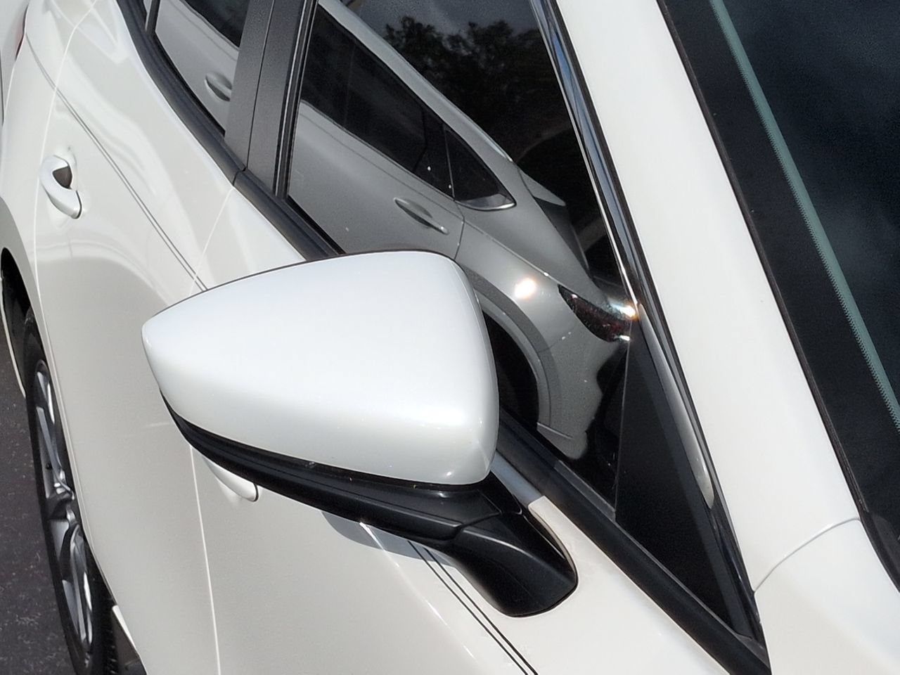 Used 2024 MAZDA MAZDA3 s FWD image 12