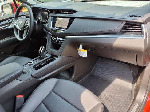 New 2026 Cadillac XT5 Premium Luxury w/ LPO, Floor Liner Package image 8