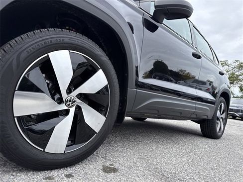 Used 2025 Volkswagen Taos S image 12