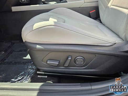 Used 2025 Hyundai Elantra Limited FWD image 26