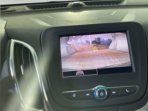 Certified 2024 Chevrolet Equinox LT FWD image 11