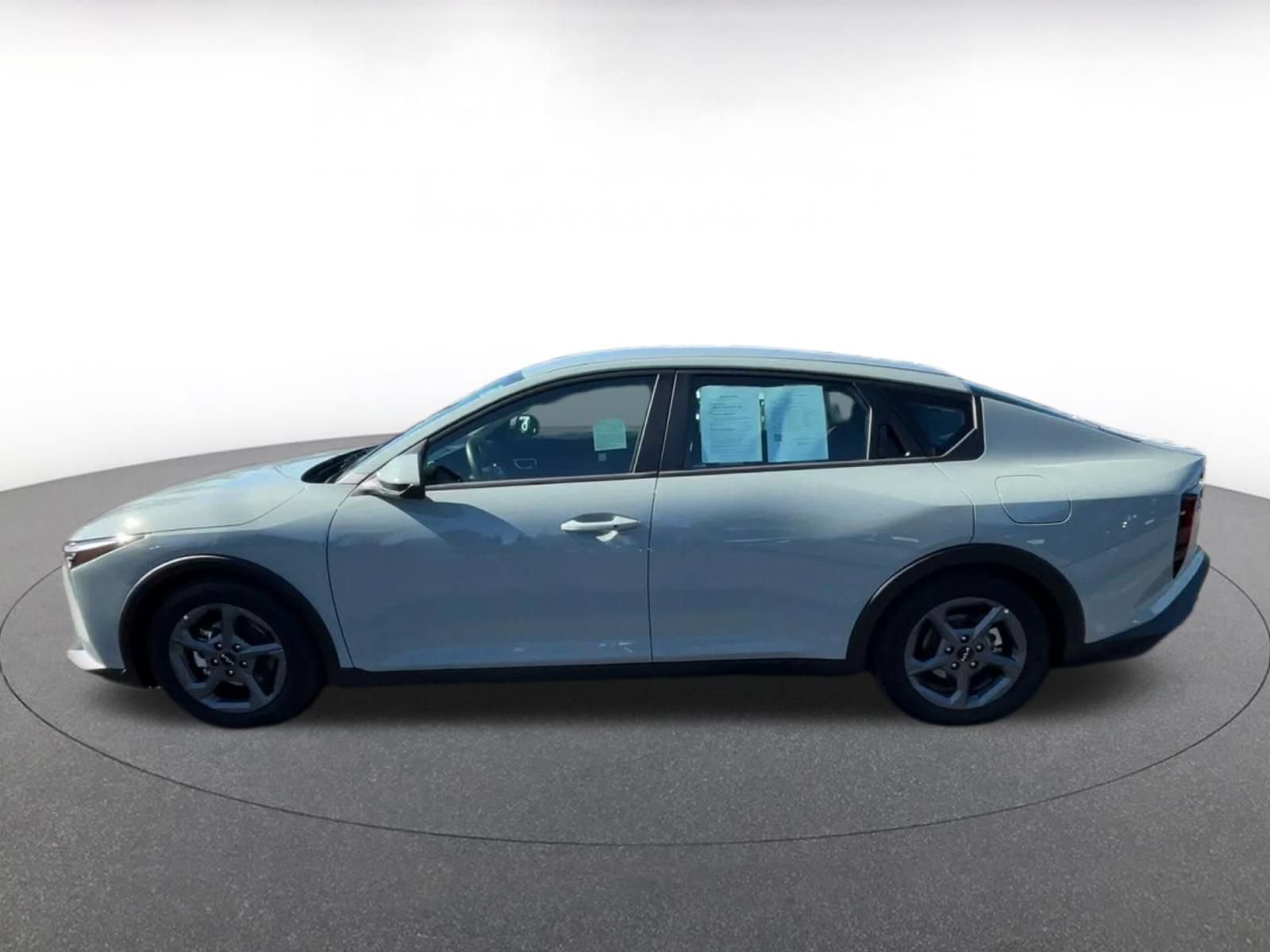 Used 2026 Kia K4 FWD image 8