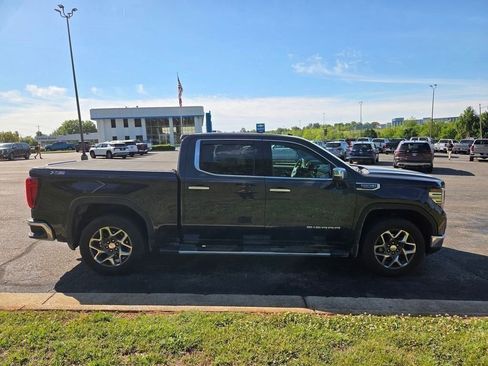 Used 2025 GMC Sierra 1500 SLT w/ SLT Convenience Package AWD/4WD image 2