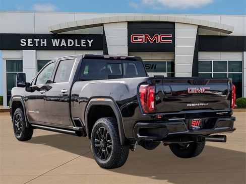 Used 2023 GMC Sierra 2500 Denali w/ Denali Black Diamond Edition image 5