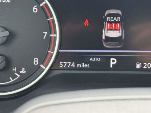 Used 2025 Nissan Rogue S image 19