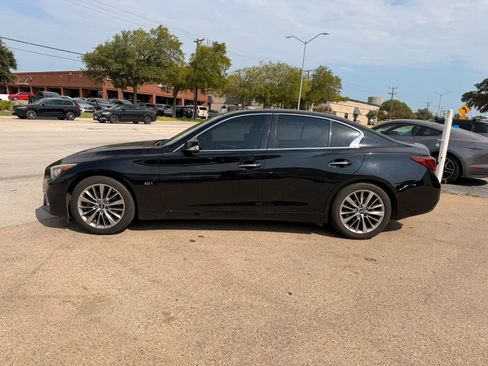 Used 2018 INFINITI Q50 Luxe RWD image 2