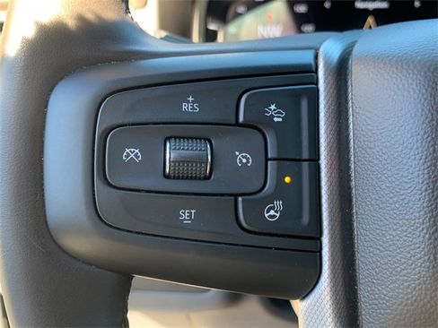 Used 2023 GMC Yukon Denali image 27