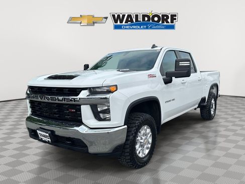 Used 2023 Chevrolet Silverado 2500 LT AWD/4WD image 3