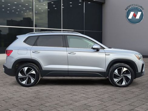 Used 2023 Volkswagen Taos SE image 6