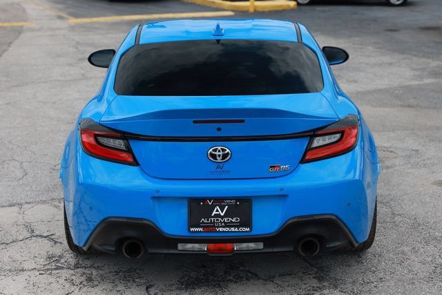 Used 2022 Toyota GR86 Premium RWD image 12