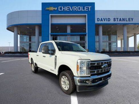 Used 2024 Ford F250 XLT w/ FX4 Off-Road Package AWD/4WD image 2