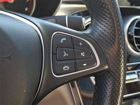 Used 2018 Mercedes-Benz C 300 4MATIC Sedan image 23