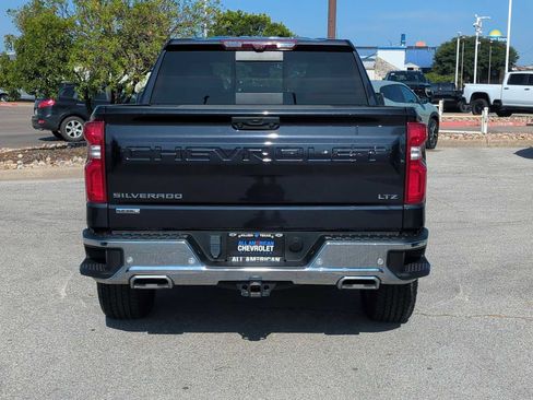 Used 2023 Chevrolet Silverado 1500 LTZ AWD/4WD image 7