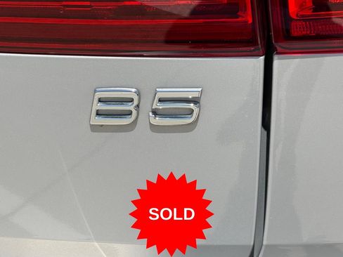 Certified 2023 Volvo XC60 B5 Plus w/ Protection Package Premier FWD image 8