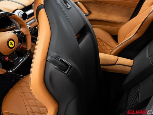 Used 2022 Ferrari 812 GTS image 43