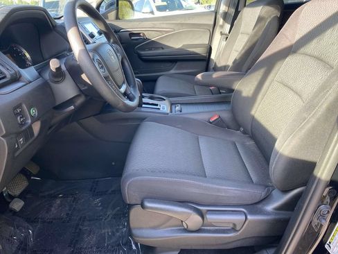 Certified 2018 Honda Ridgeline Sport image 13