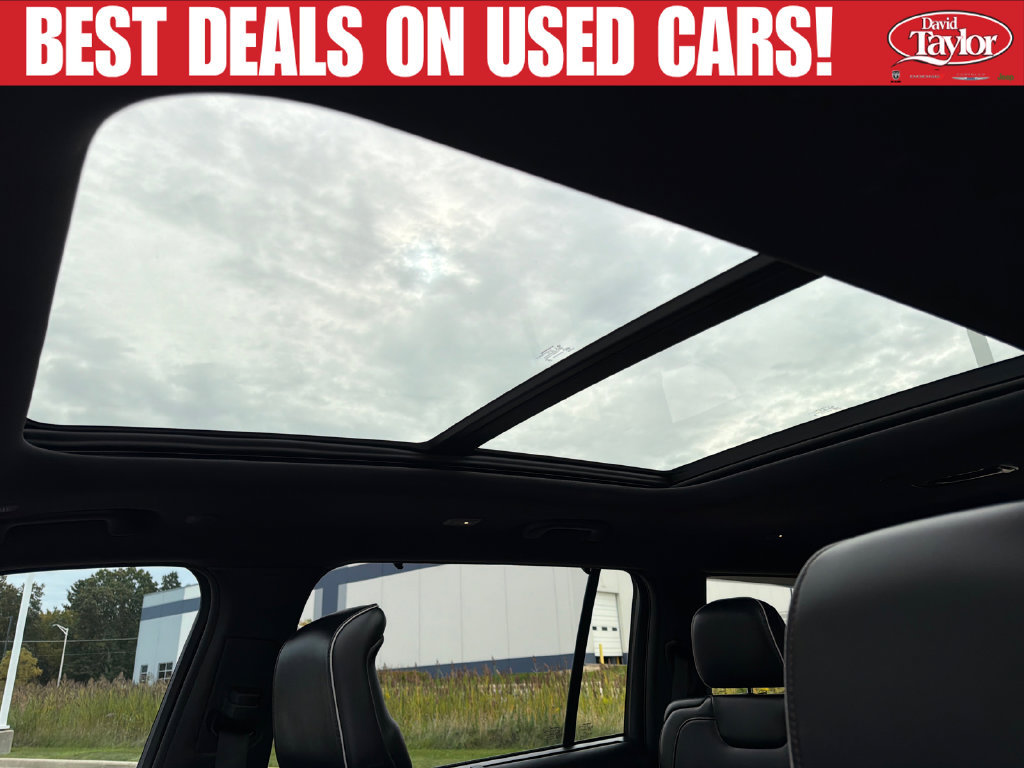 Used 2024 Jeep Grand Cherokee L Summit w/ Advanced Protech Group IV AWD/4WD image 13