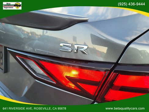 Used 2022 Nissan Sentra SR image 9