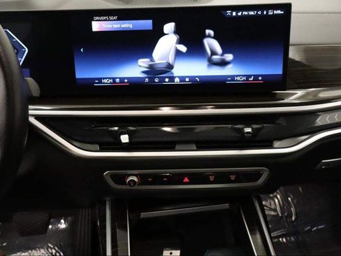 Used 2026 BMW X7 xDrive40i AWD/4WD image 40