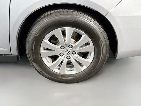 Used 2016 Honda Odyssey EX image 35