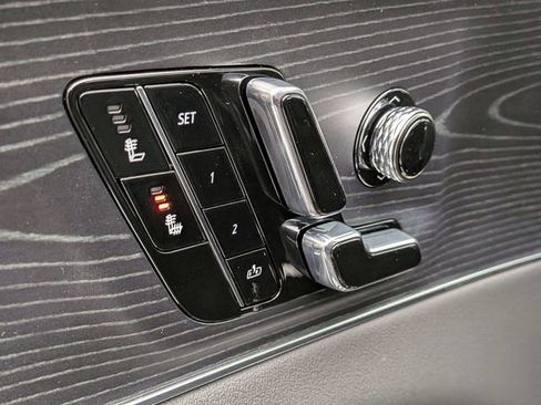 New 2026 Cadillac Lyriq Luxury image 19