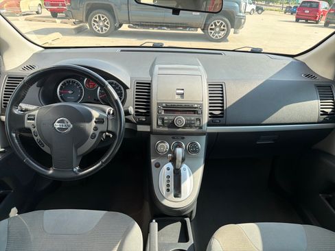 Used 2010 Nissan Sentra 2.0 S w/ Convenience Pkg FWD image 21