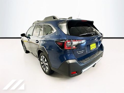 Used 2024 Subaru Outback Limited AWD/4WD image 7