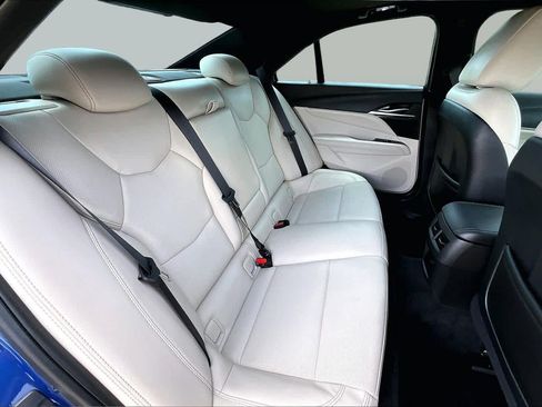 Used 2020 Cadillac CT4 Premium Luxury RWD image 20