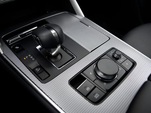 Certified 2025 MAZDA CX-70 Plug-In Hybrid w/ Premium Pkg image 25