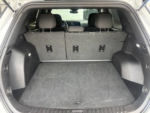 Used 2025 Chevrolet Equinox LT FWD image 32