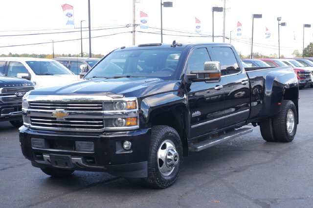 Used 2015 Chevrolet Silverado 3500 High Country w/ Duramax Plus Package AWD/4WD image 10