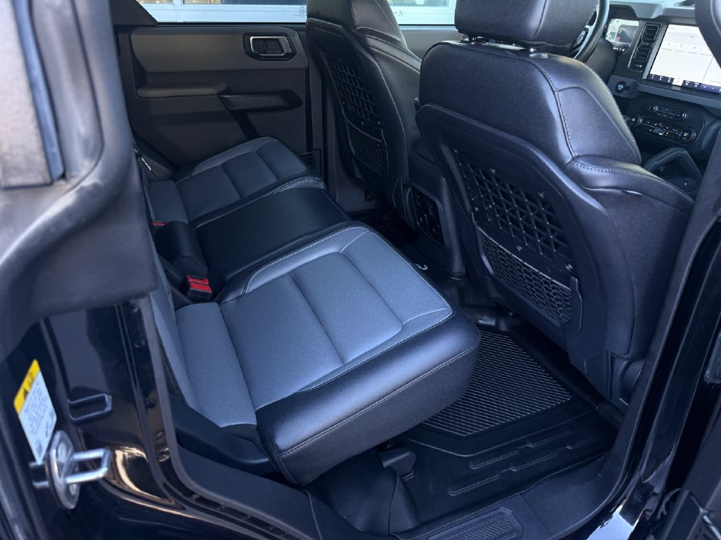 Used 2024 Ford Bronco Everglades AWD/4WD image 40