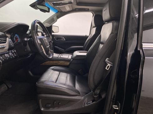 Used 2019 GMC Yukon XL Denali w/ Denali Ultimate Package image 13