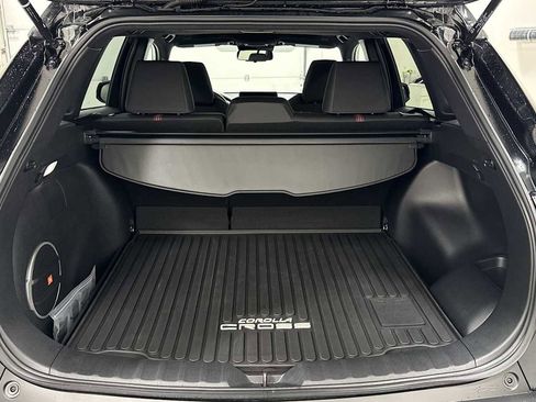 Certified 2025 Toyota Corolla Cross AWD Hybrid image 28