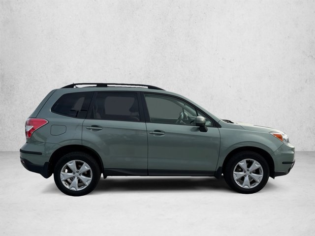Used 2014 Subaru Forester 2.5i Premium w/ All-Weather Package AWD/4WD image 4