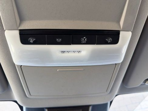 Used 2024 Nissan Rogue S image 25