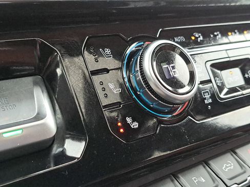 Certified 2024 GMC Sierra 2500 Denali Ultimate w/ Max Trailering Package image 20