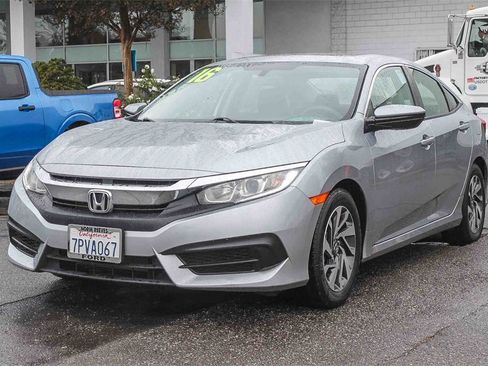 Used 2016 Honda Civic EX image 3