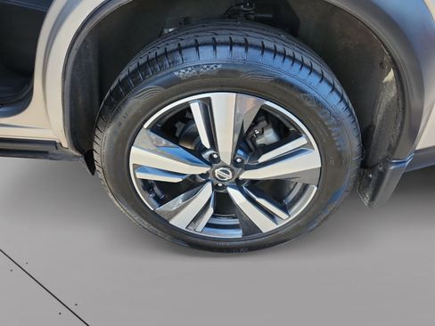 Used 2021 Nissan Rogue Platinum AWD/4WD image 14