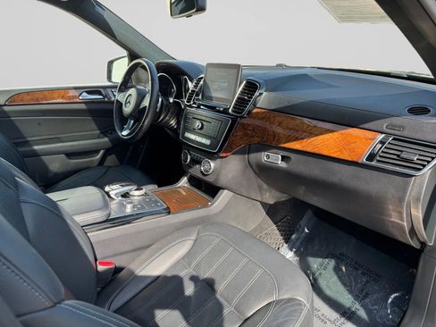 Used 2019 Mercedes-Benz GLS 450 4MATIC image 35