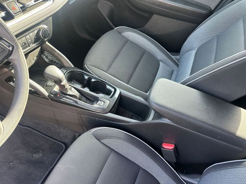 Used 2025 Chevrolet TrailBlazer LT FWD image 40